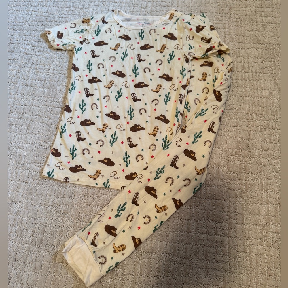 Magnetic Me Pajama Set Size 6